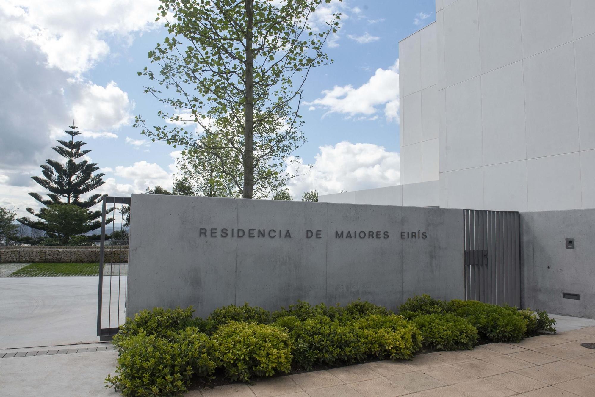 Visita a la nueva residencia de mayores de Eirís financiada por la Fundación Amancio Ortega
