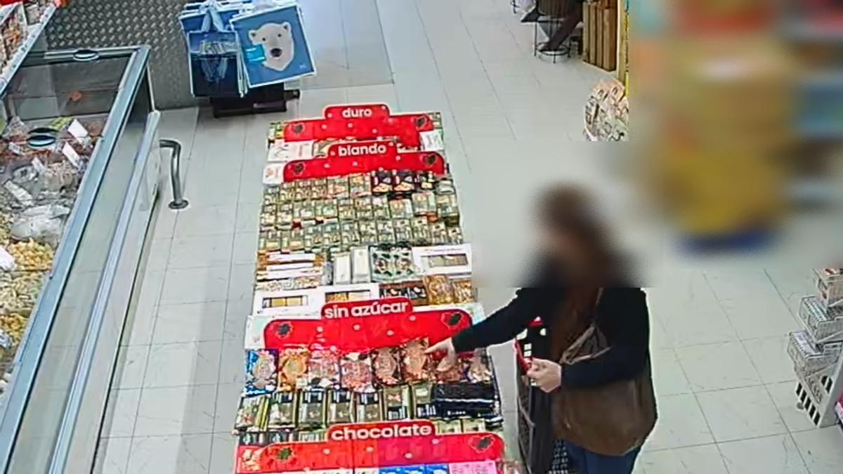 Vídeo | Investigados por robar más de 500 euros en turrones de un supermercado de Los Monegros