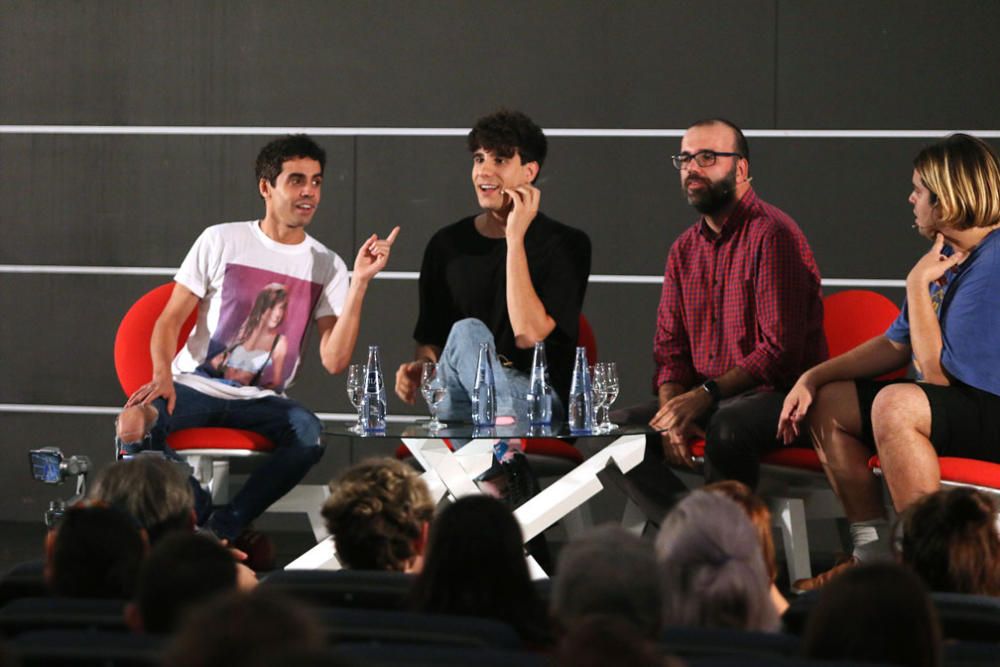 Los actores, guionistas y directores Javier Calvo y Javier Ambrossi, y actor Brays Efe han abierto con un encuentro en el cine Albéniz la presente edición del festival malagueño dedicado a la tv