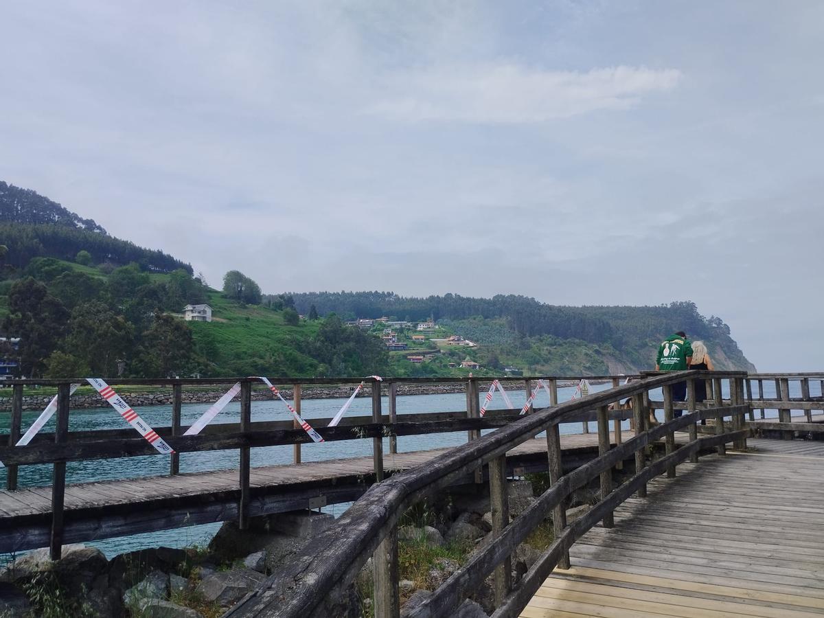El deterioro del parque playa de Rodiles, en Villaviciosa, en imágenes