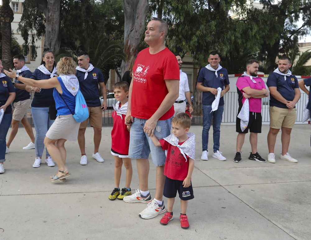 Pregón y puesta del pañuelo oficial de las fiestas de Sagunt