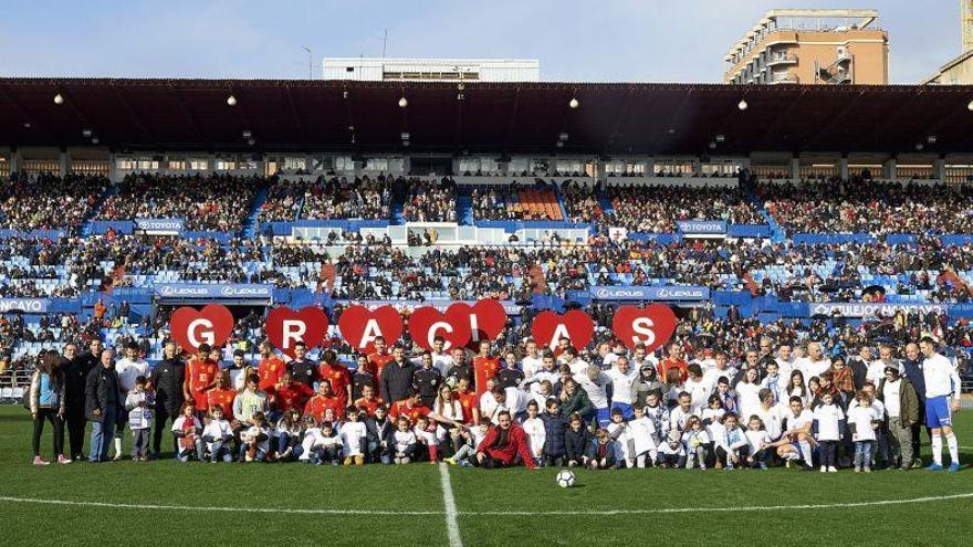 Aspanoa logró 82.000 euros en el último partido de los veteranos del Real Zaragoza