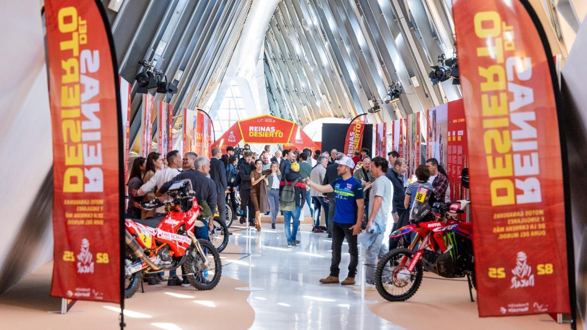 “Reinas del desierto” reúne en Mobility City la mayor colección de motos del Dakar vista en España