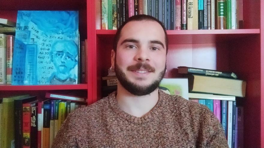 Alejandro Bona, la voz joven que enfría y revive la palabra poética