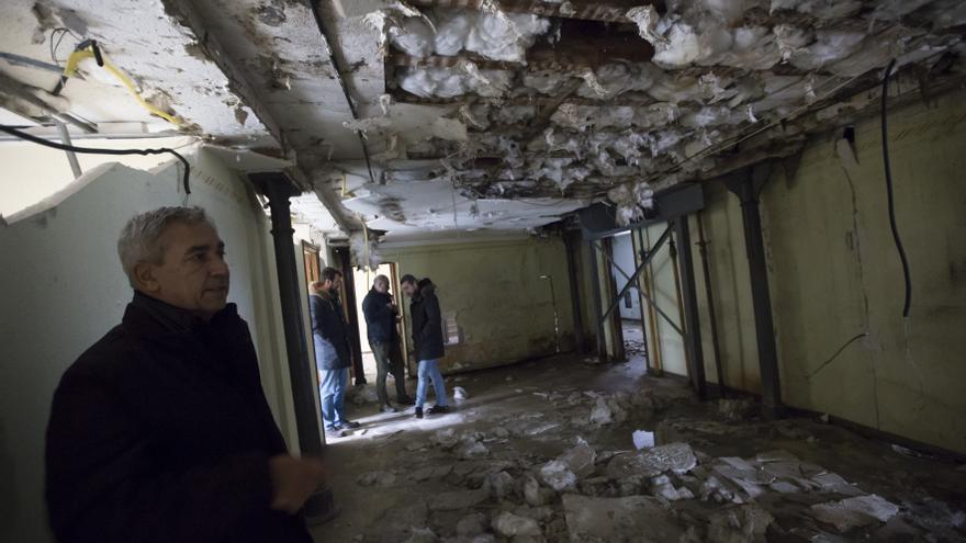 &quot;Es urgente hacer la obra porque el inmueble cada ves está más deteriorado&quot;, advierte el inversor del Café Colón