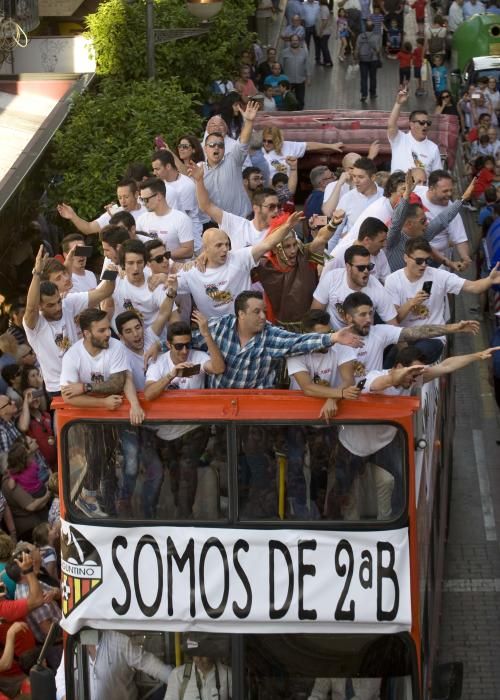 Saguntino. Celebración por el ascenso a 2ªB.