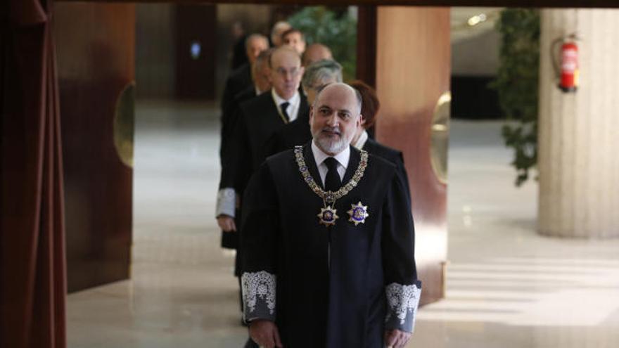 El Gobierno y el TC, preparados para actuar