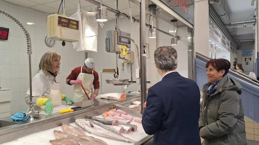 A Guarda saca a concurso doce puestos en la plaza de abastos