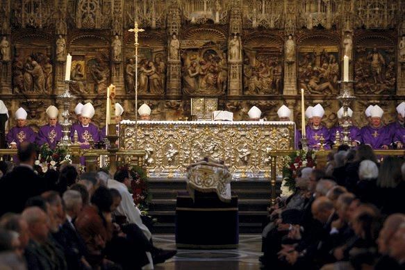 Funeral de Elías Yanez en la Basílica del Pilar