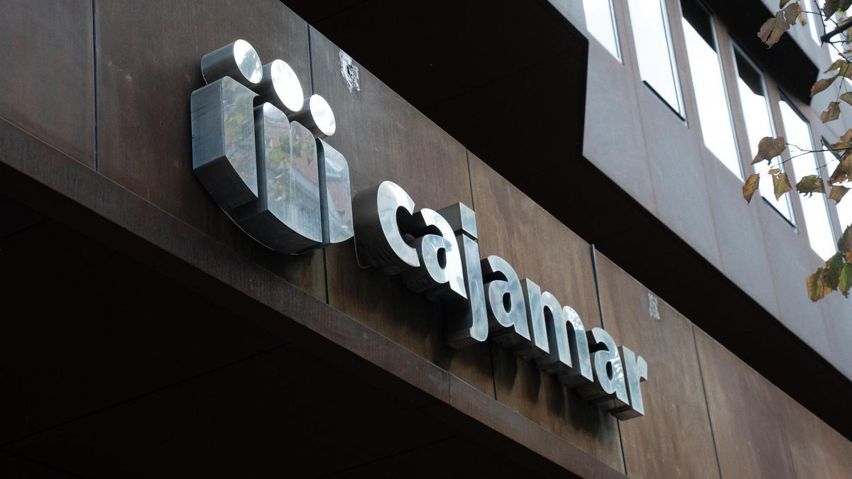 La fachada de Cajamar Caja Rural.