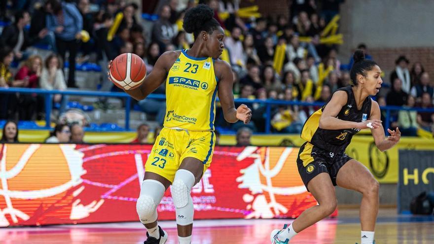 Sika Koné destroza su récord de valoración en la Liga Femenina Endesa