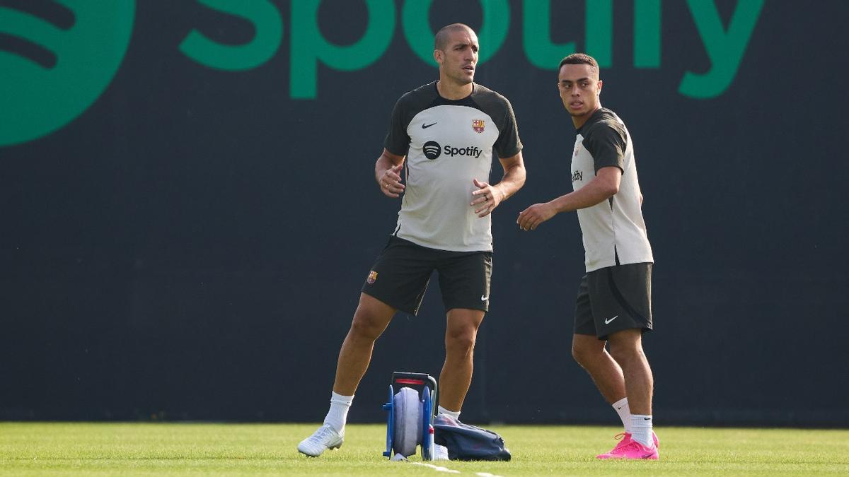 Oriol Romeu, en su primer entrenamiento con el FC Barcelona