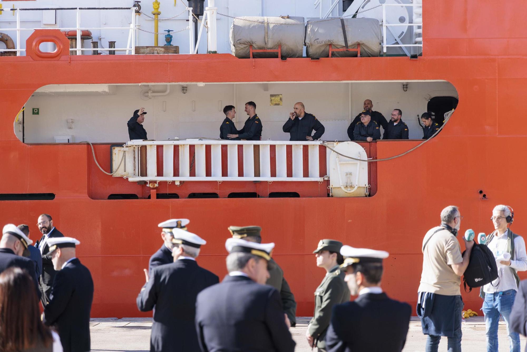 Las imágenes de la despedida del buque Hespérides en Cartagena
