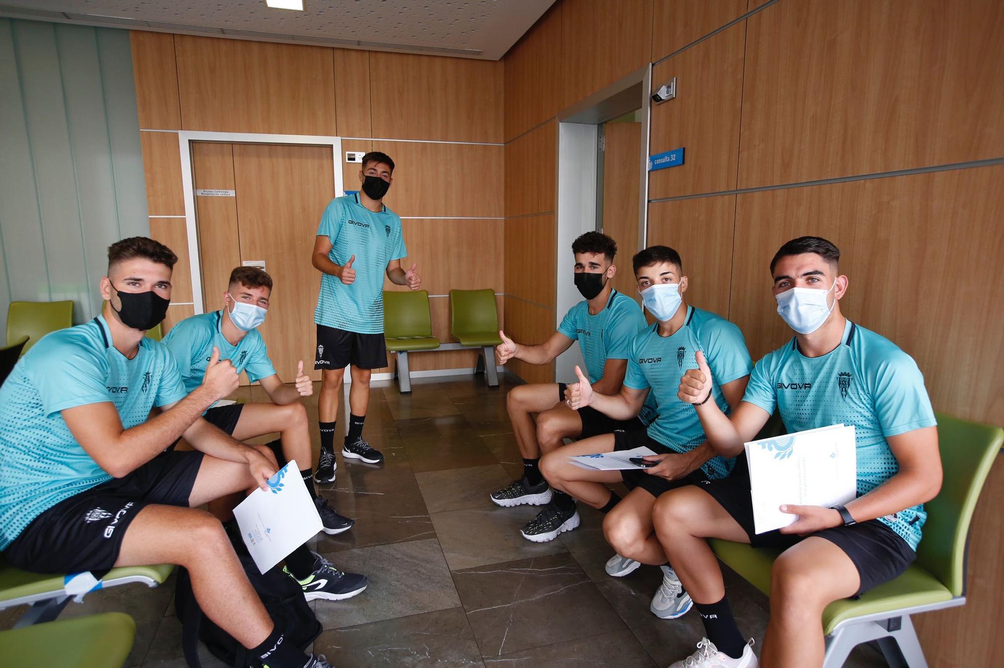 Las imágenes de los reconocimientos médicos del Córdoba Futsal