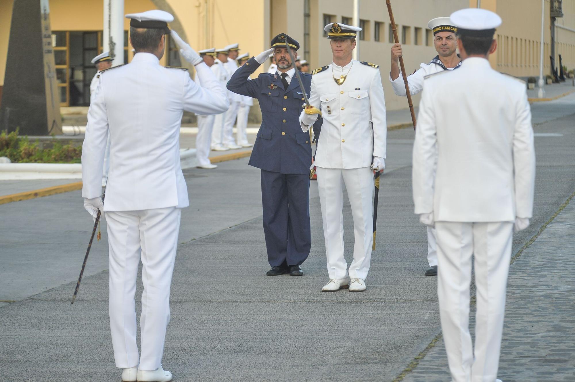 Primera visita del almirante de Acción Marítima al Arsenal de Las Palmas