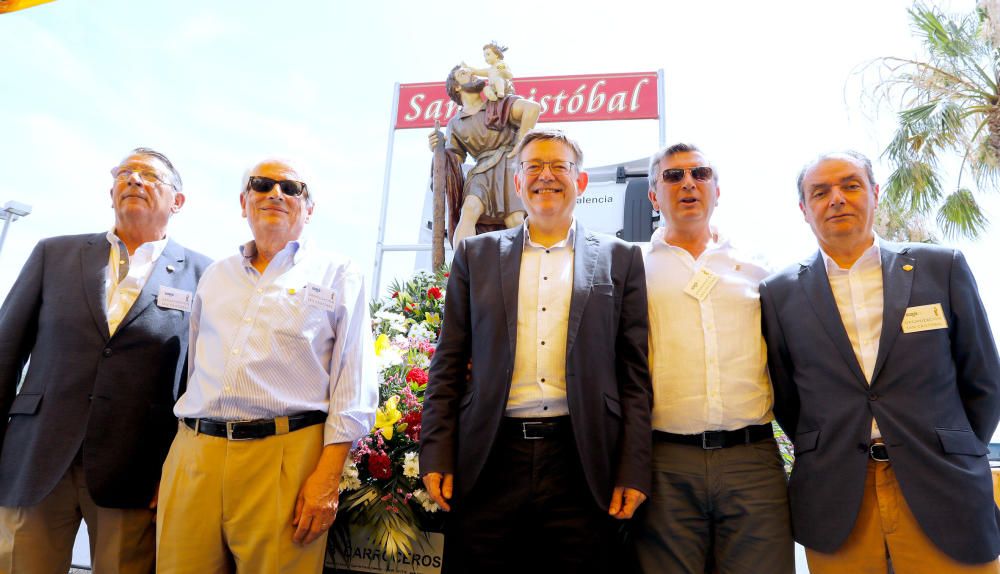 Procesión de camiones de la federación valenciana de empresarios de transporte