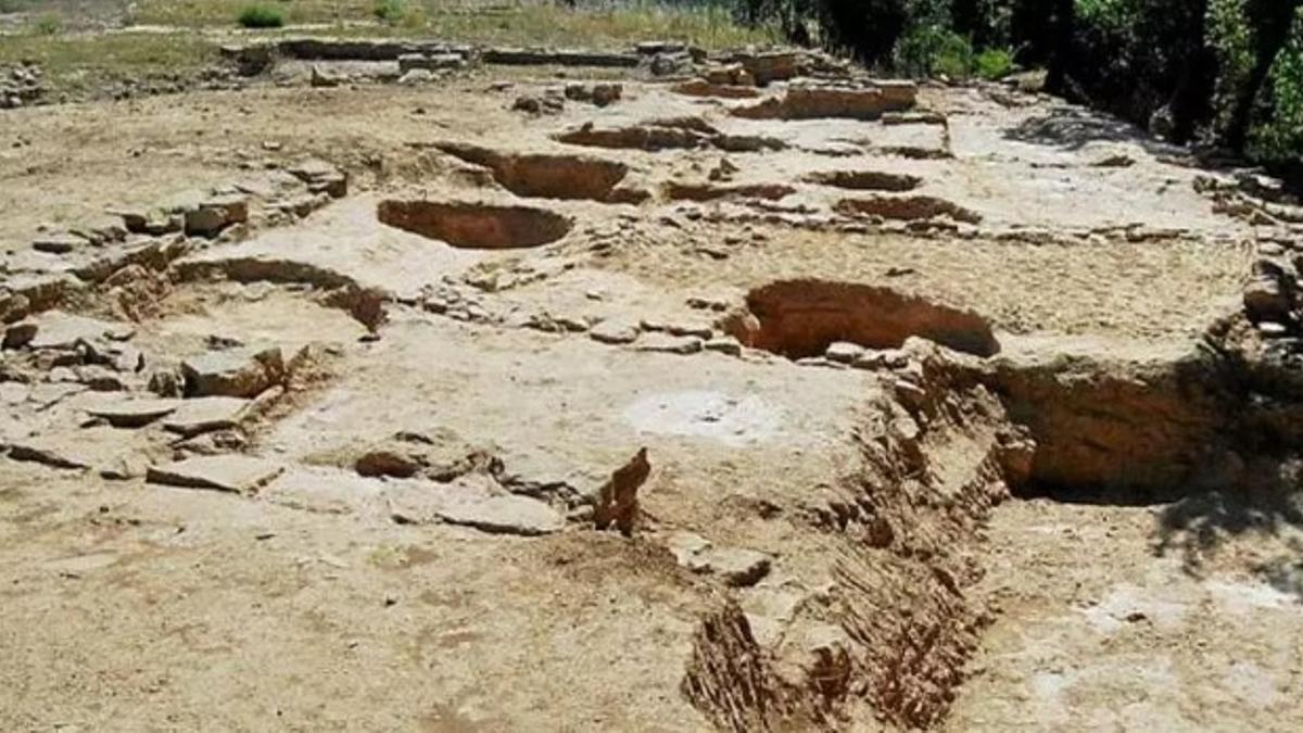 Les restes arqueològiques del Castellvell