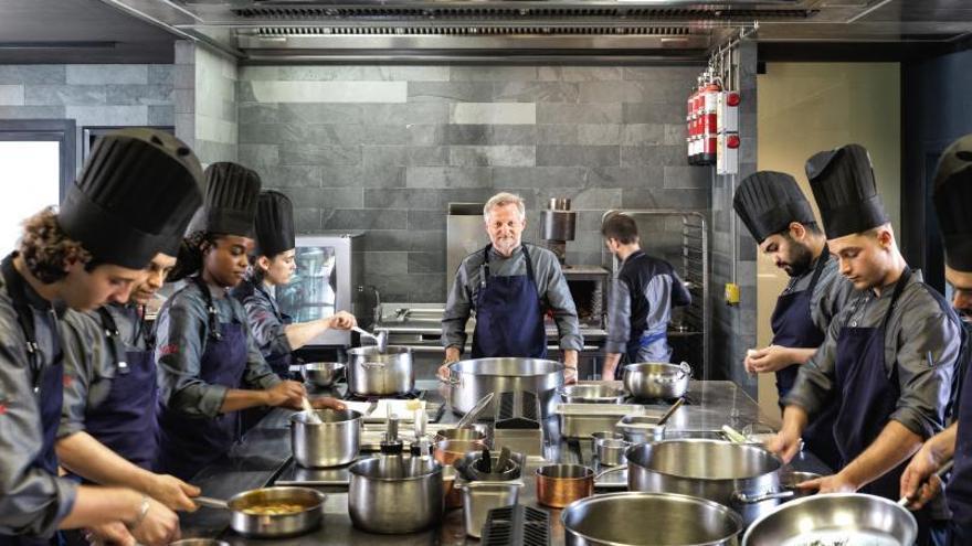 Xosé Cannas, al frente de la cocina del restaurante Pepe Vieira, suma su segunda Estrella Michelin.   | // FDV