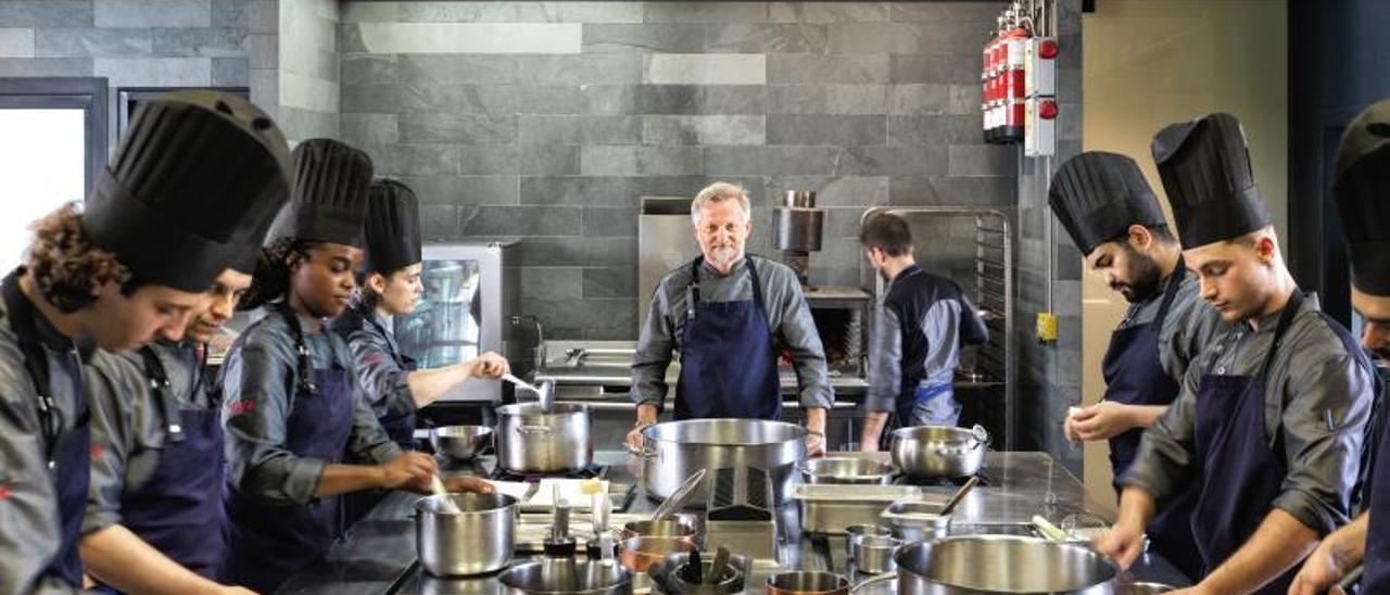 Xosé Cannas, al frente de la cocina del restaurante Pepe Vieira, suma su segunda Estrella Michelin.   | // FDV