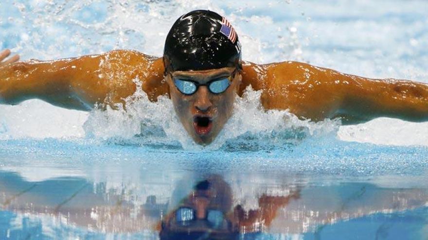 Lochte revela que orinó en la piscina olímpica de Londres