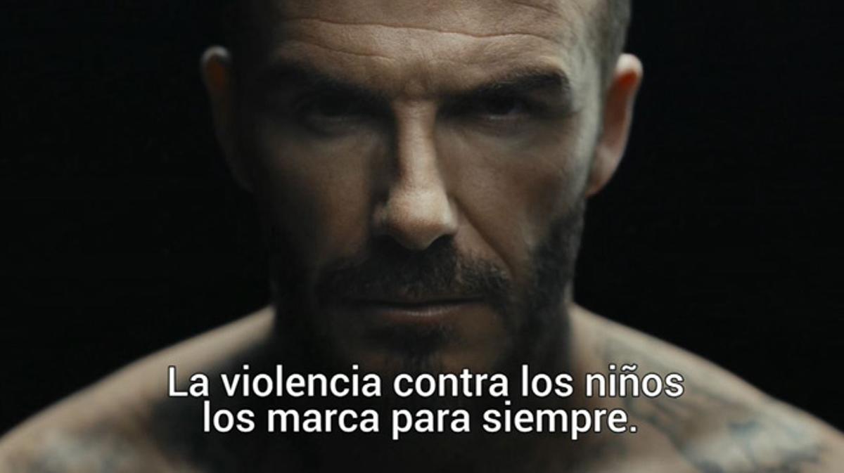 Unicef presenta un vídeo, protagonizado por el futbolista David Beckham, para luchar contra el maltrato infantil.