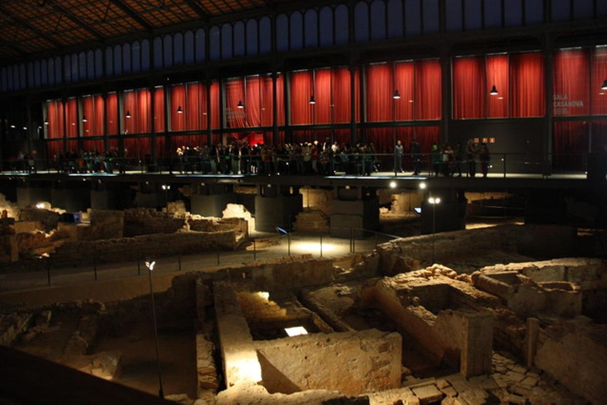 Interior del Born Centre Cultural, en la Nit dels Museus.