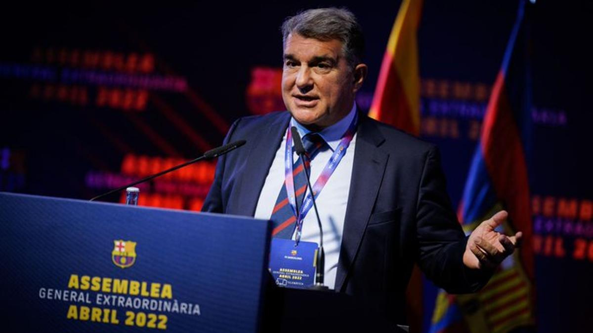 Laporta, en el Auditori 1899 durante la asamblea telemática para aprobar el acuerdo con Spotify.