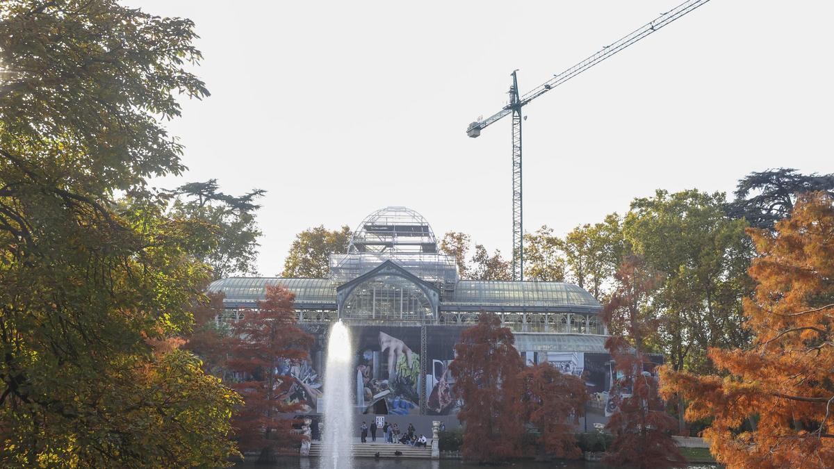 Las obras de restauración continúan en el Palacio de Cristal del Parque del Retiro.
