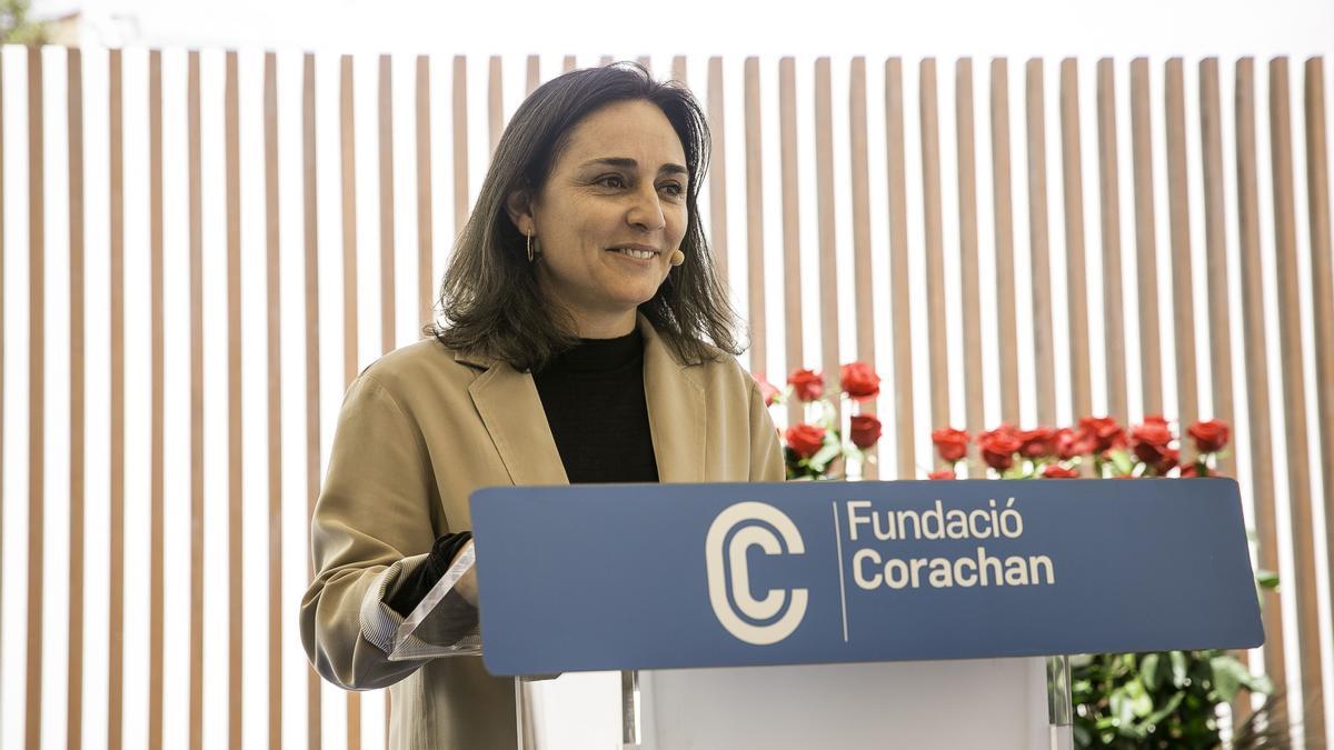 Arantxa Moll, patrona de Fundación Corachan, durante la presentación del libro del centenario de la clínica Corachan.
