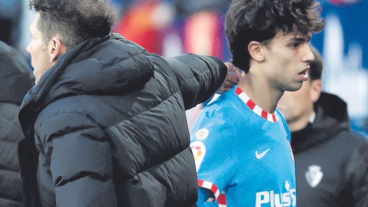 João Félix y Simeone, durante la etapa del delantero en el Atlético.