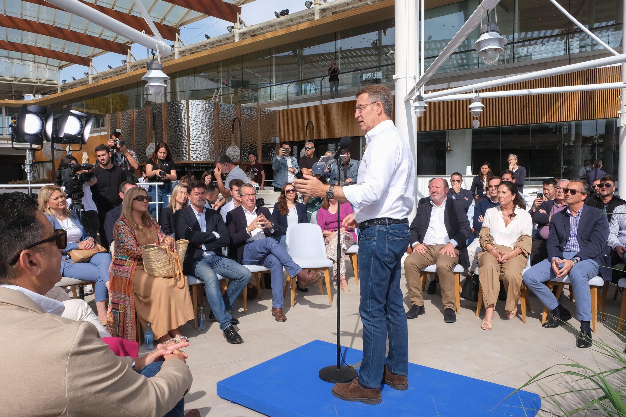 Feijóo se reúne con los hosteleros de Alicante