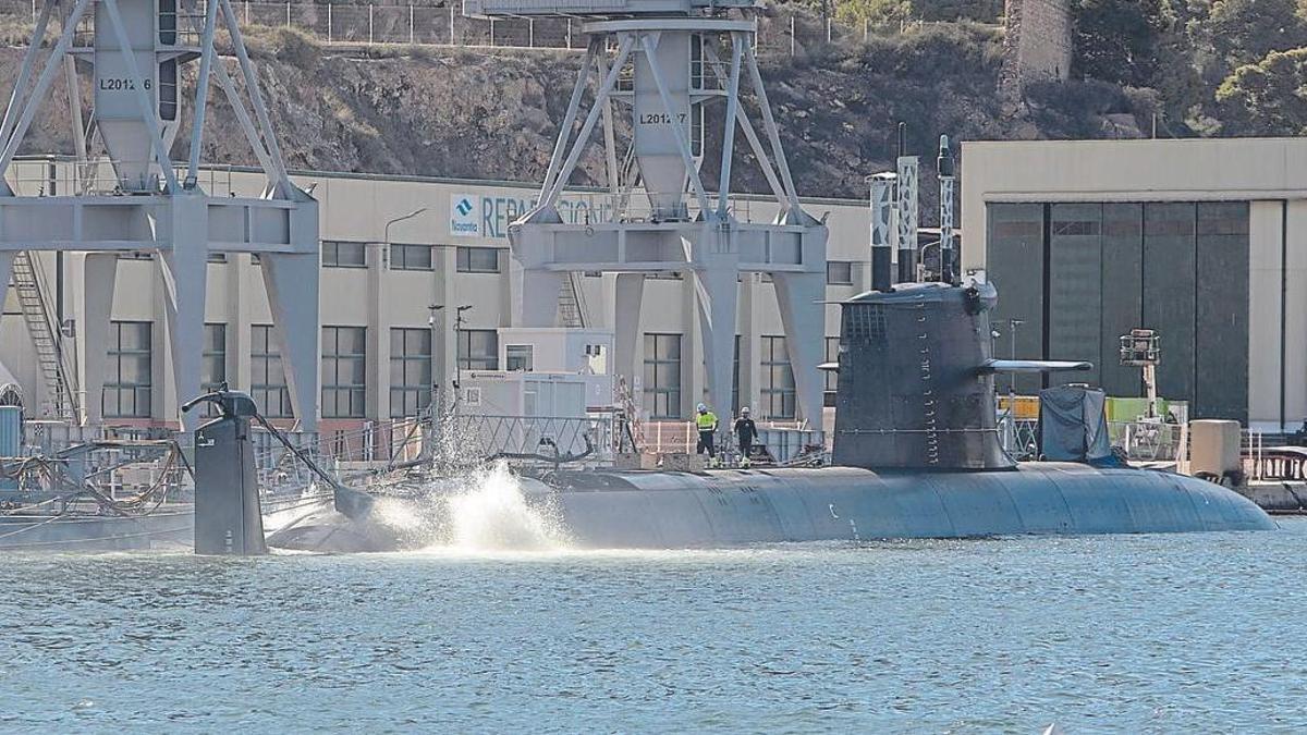 Uno de los submarinos S-80 en el puerto de Cartagena.