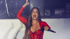 La cantante India Martínez durante el concierto que ha ofrecido hoy martes incluido en el Starlite que se celebra en el Ifema de Madrid