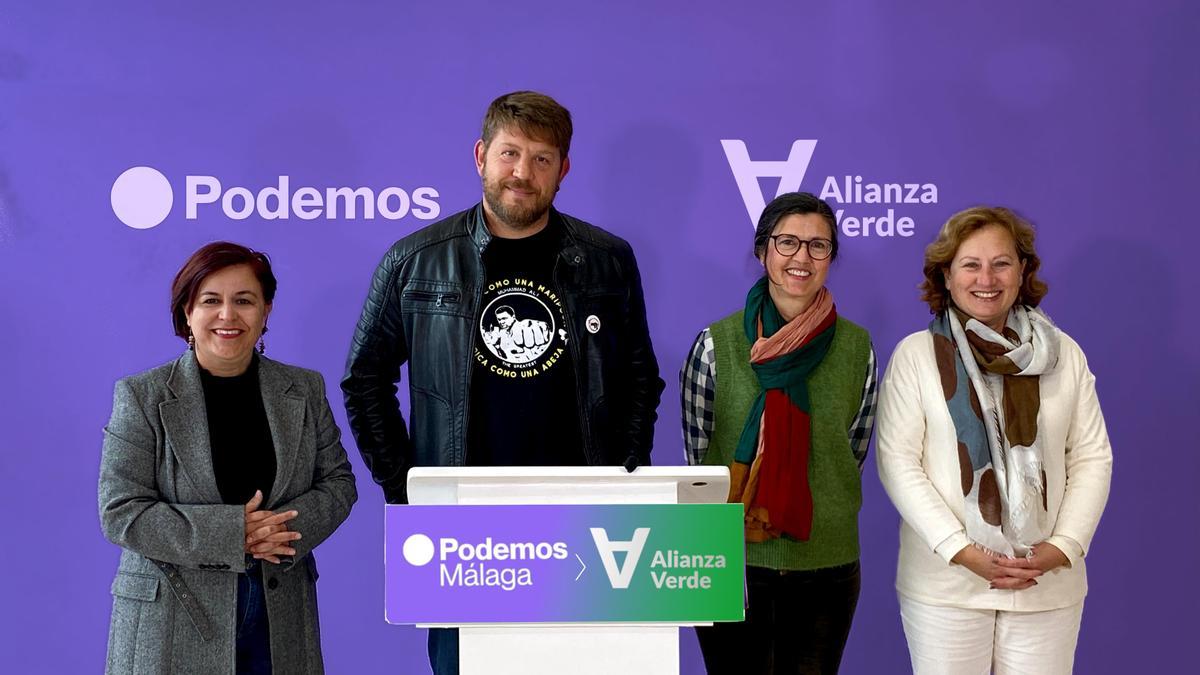 Foto del acuerdo entre Podemos Málaga y Alianza Verde