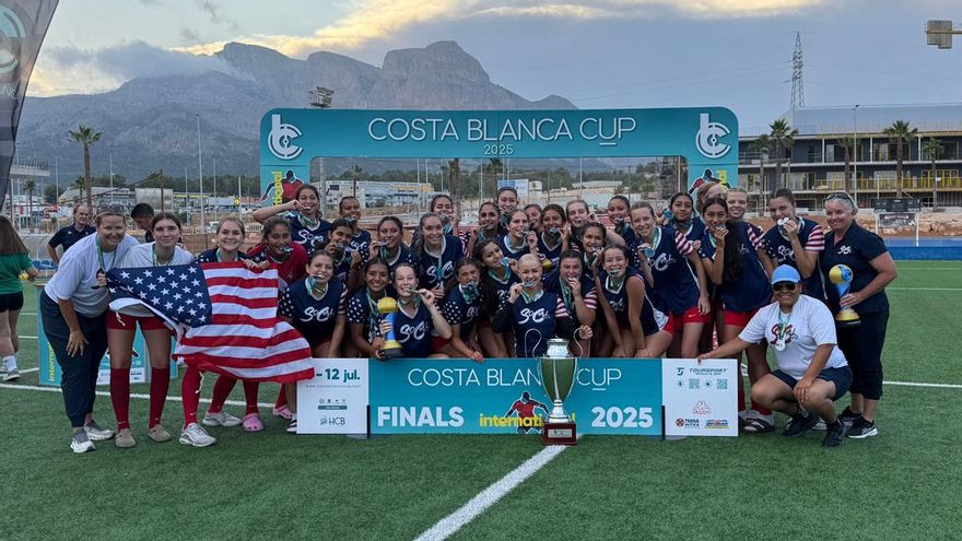 El SoCal Select de Estados Unidos, campeón absoluto femenino de la Costa Blanca Cup 2025