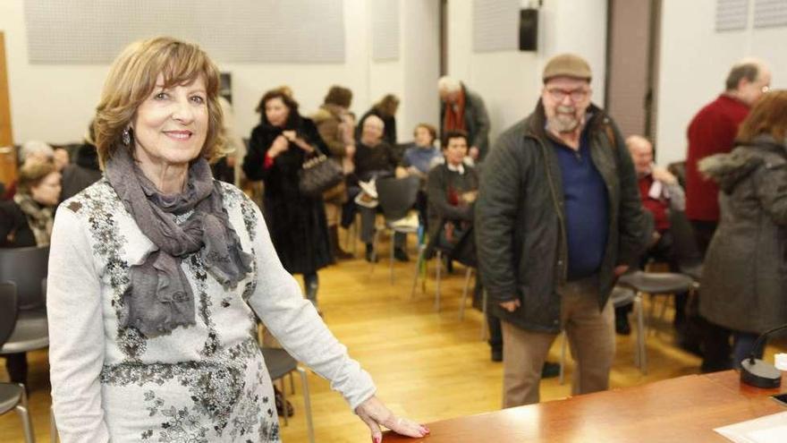 Doble encuentro poético con tres voces de mujeres