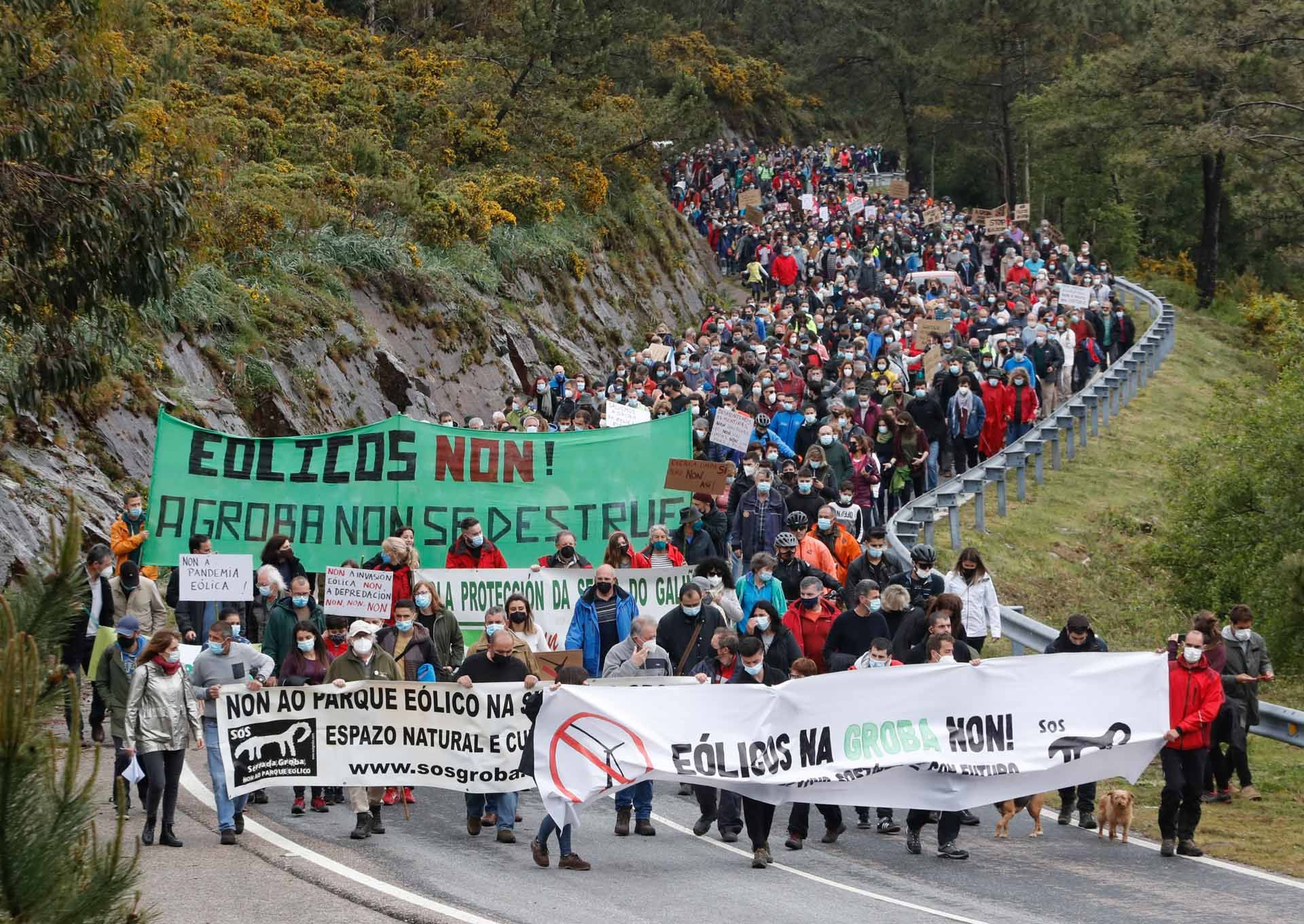 Marcha contra los parques eólicos en A Groba