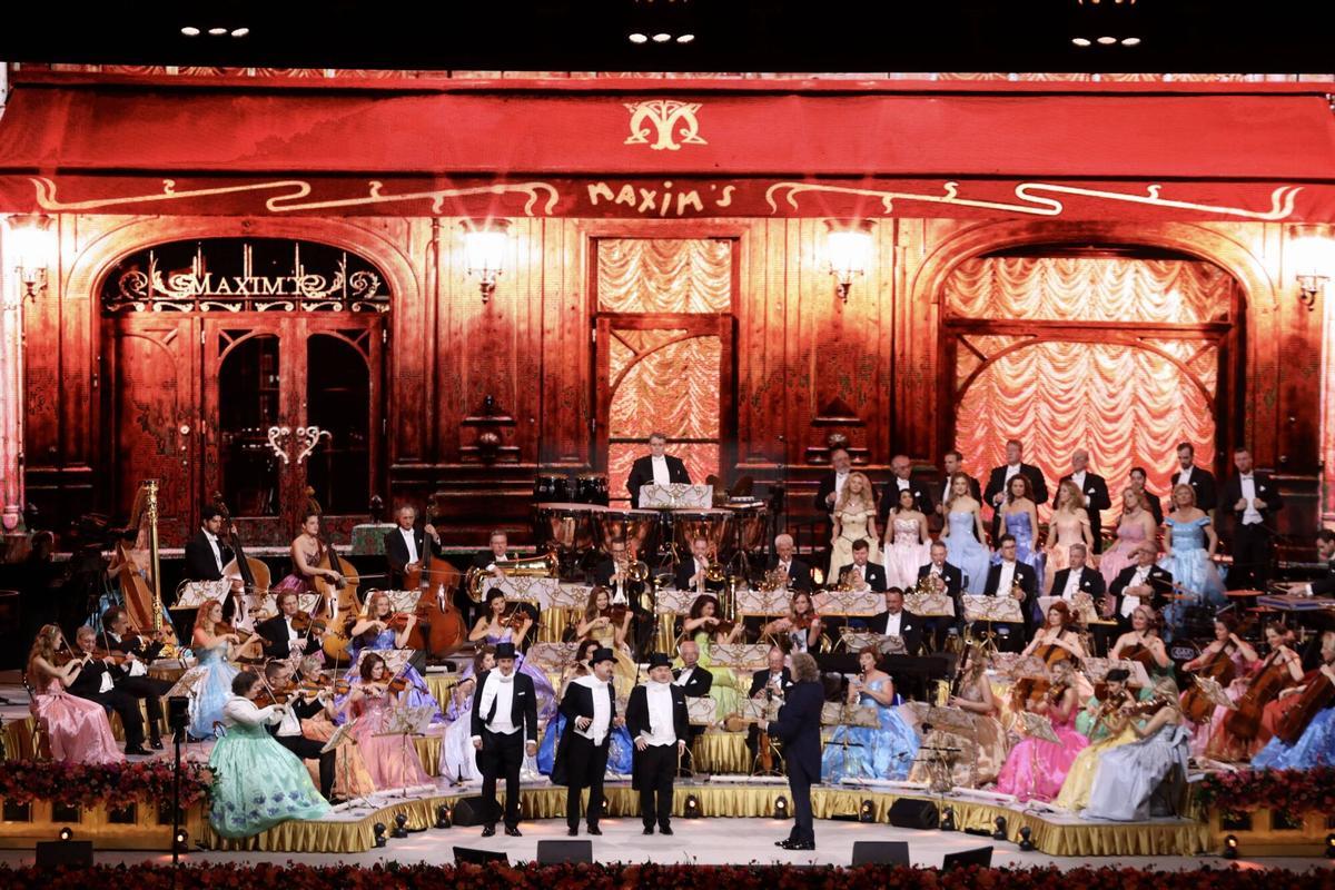 Nueva fiesta alegre y cálida en torno a la música a cargo de André Rieu Nueva fiesta alegre y cálida en torno a la música a cargo de André Rieu