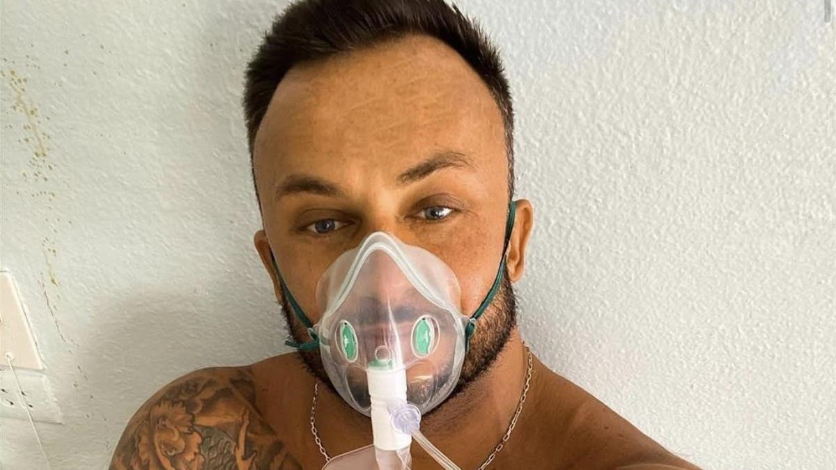 Dmitriy Stuzhuk, el popular 'influencer' ucraniano de fitness, negacionista del covid que ha fallecido por el virus.