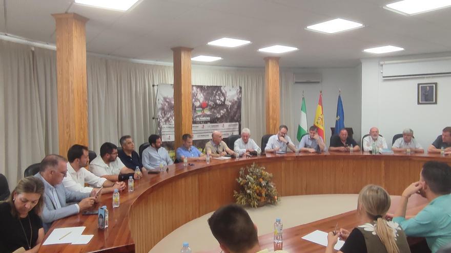 Los alcaldes del norte de Córdoba, preocupados porque se alarga la avería del trasvase a Sierra Boyera