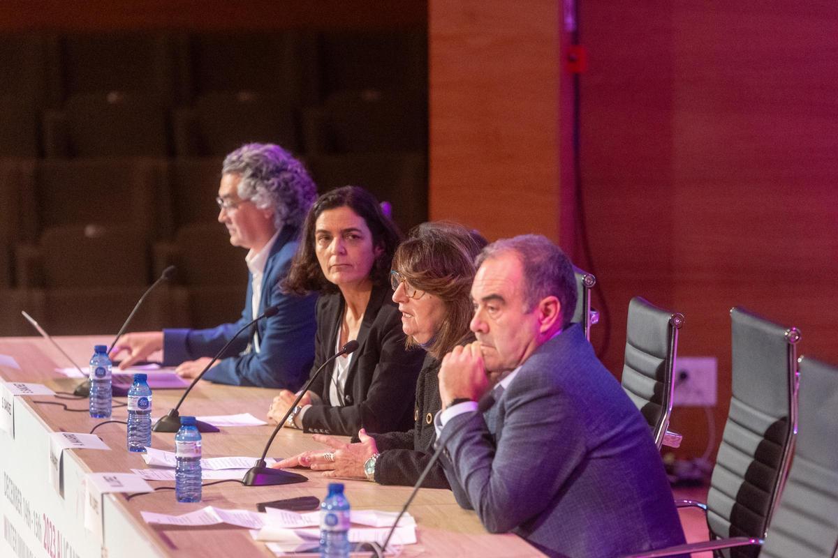 Jenni Hermoso recibe el premio "Entrena tu inmunidad" en Alicante