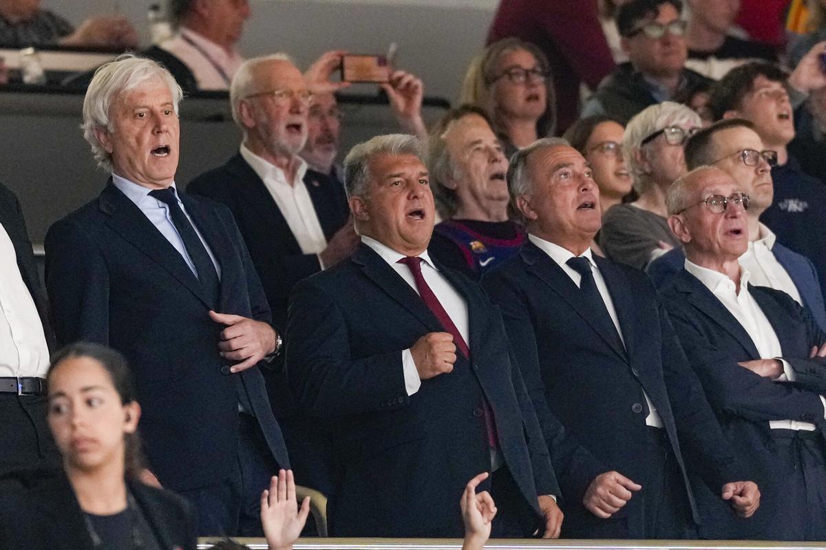 Laporta tuvo que ver el Inter-Barça entre los aficionados neroazzurri