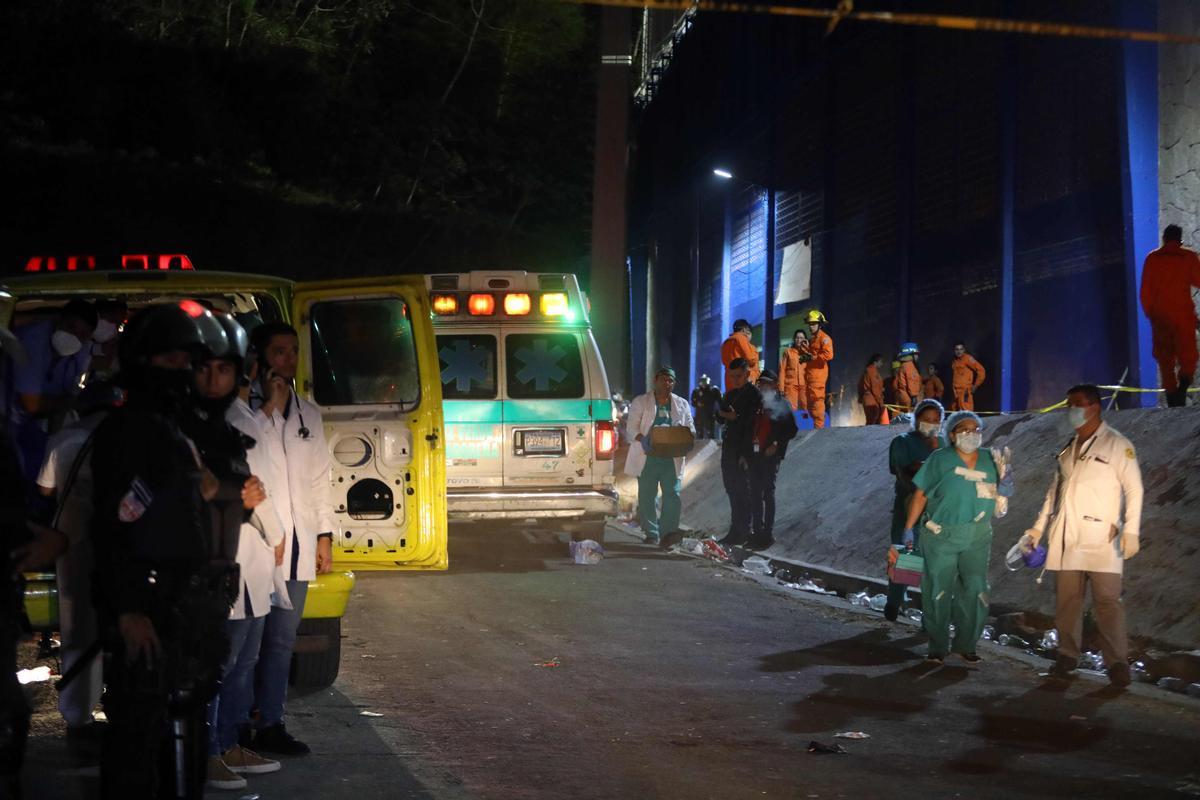 El Salvador sufre su mayor tragedia deportiva con 12 fallecidos en estadio