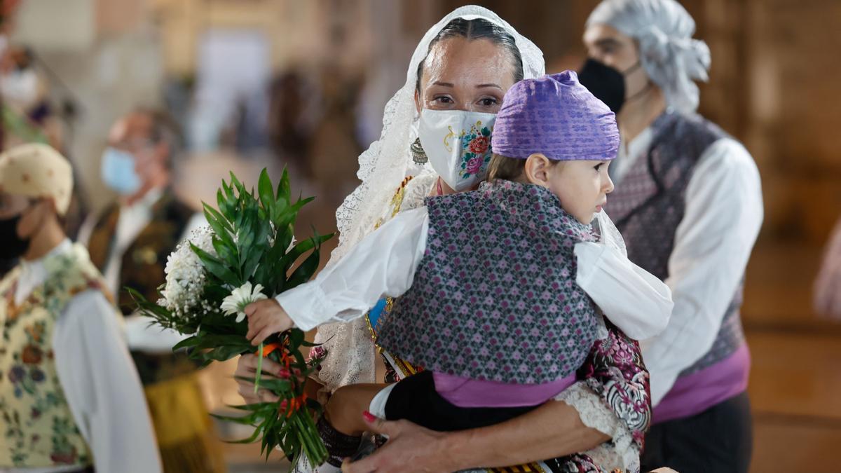 Búscate en el primer día de Ofrenda por las calles del Mar y Avellanas entre las 21:00 y 22:00 horas