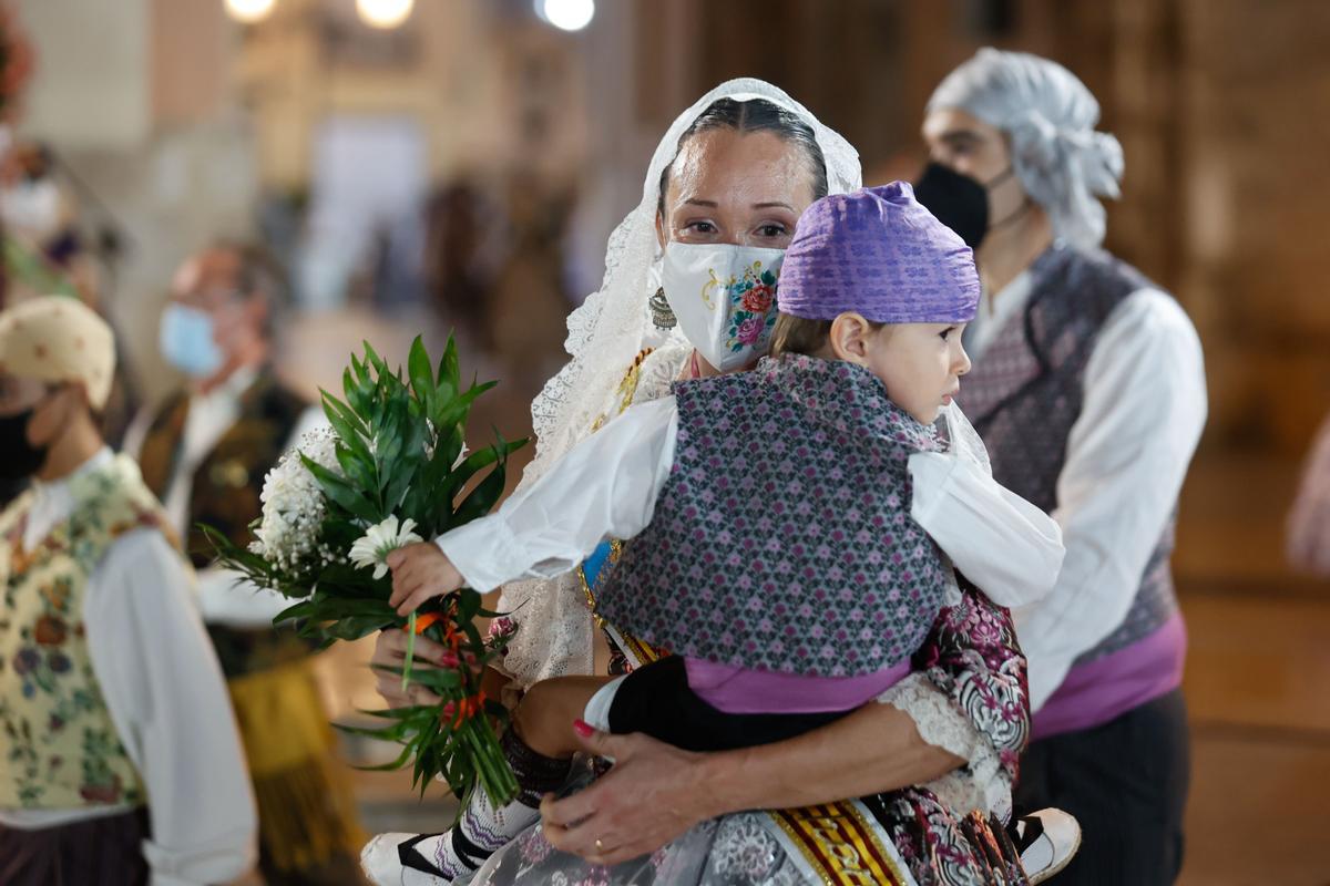 Búscate en el primer día de Ofrenda por las calles del Mar y Avellanas entre las 21:00 y 22:00 horas