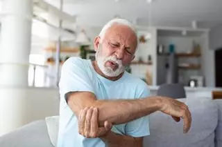 En qué consiste la medicina regenerativa, uno de los tratamientos para combatir el dolor articular