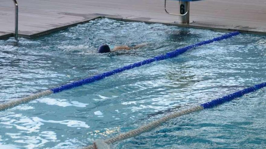 Piscina municipal de Cangas. // Gonzalo Núñez