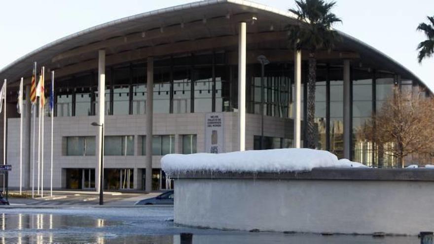 Fachada principal del Palacio de Congresos de València.