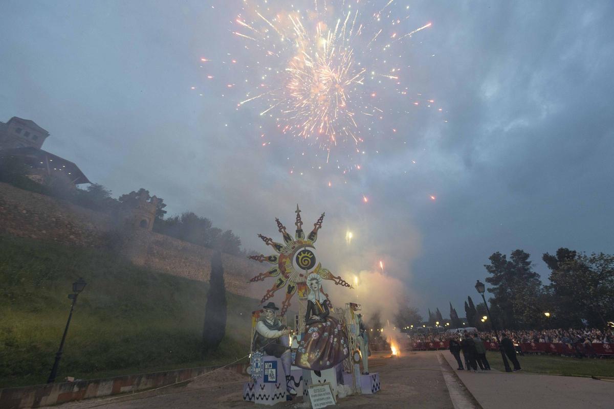 La Cremà de las convivencias de las Hogueras en Toledo