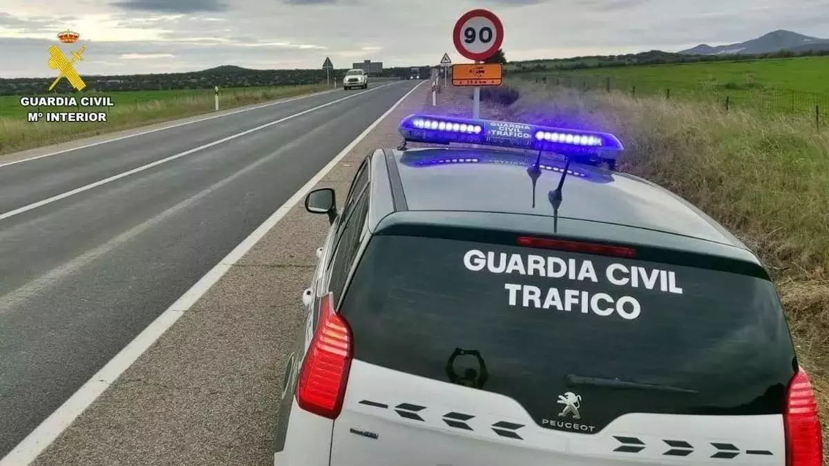 Tráfico activa 95 controles de velocidad en las carreteras extremeñas hasta el domingo